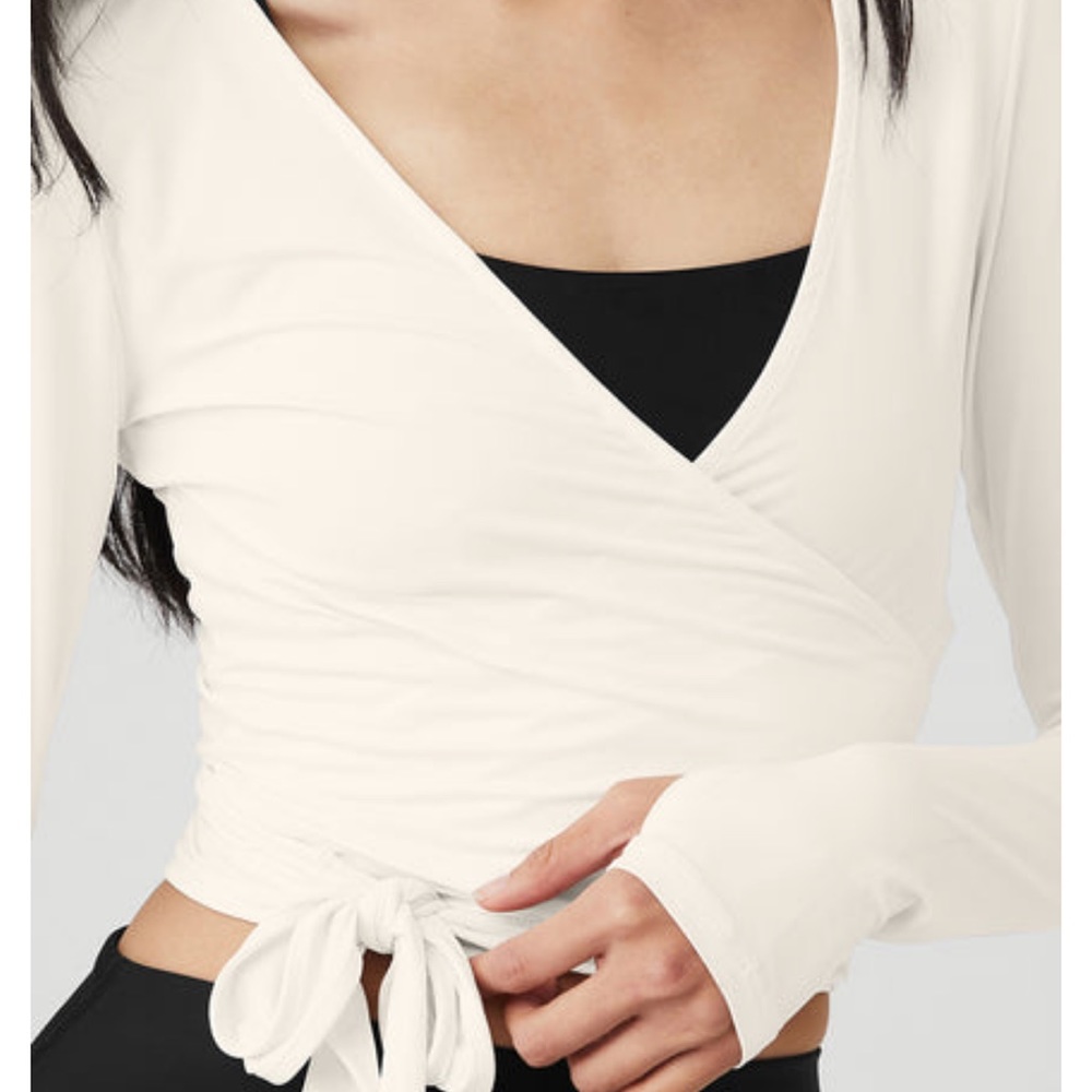 Alo wrap top